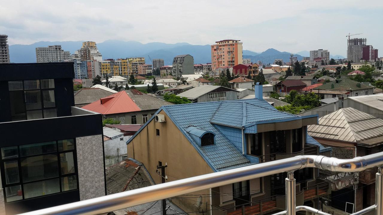 Blossom Hotel Batumi Exterior photo