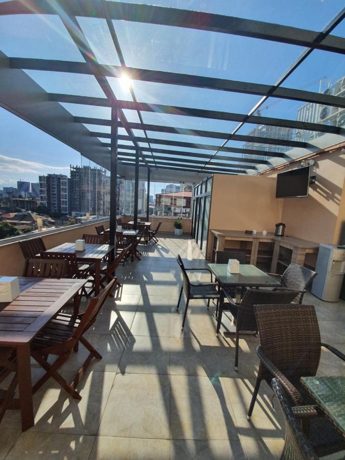 Blossom Hotel Batumi Exterior photo